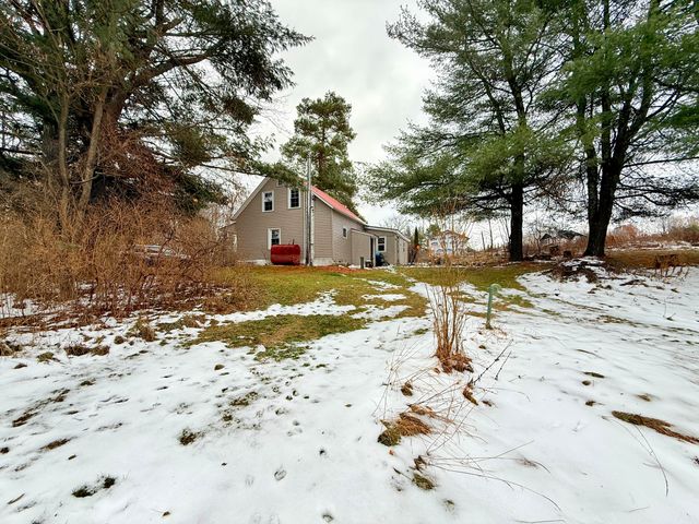 1385 Strackville Road, Saranac, NY 12981