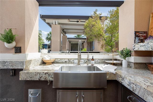 8175 Arville Street 292, Las Vegas, NV 89139