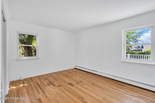 967 Raleigh Drive, Toms River, NJ 08753