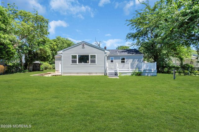 967 Raleigh Drive, Toms River, NJ 08753