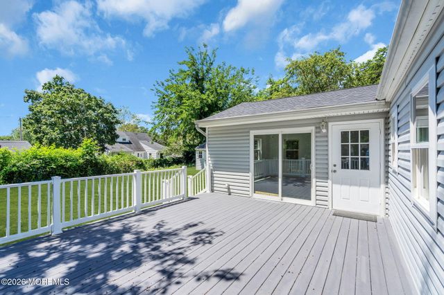967 Raleigh Drive, Toms River, NJ 08753