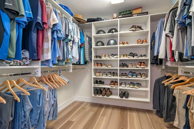 405 DRIFTWOOD DRIVE E, Palm Harbor, FL 34683