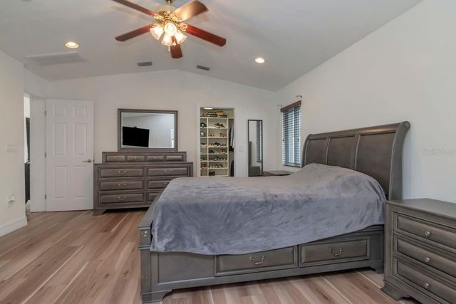 405 DRIFTWOOD DRIVE E, Palm Harbor, FL 34683