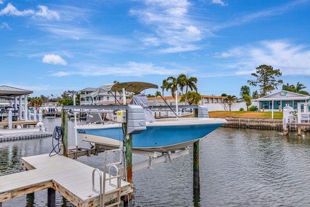 405 DRIFTWOOD DRIVE E, Palm Harbor, FL 34683