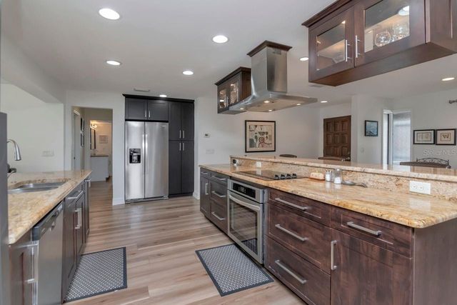 405 DRIFTWOOD DRIVE E, Palm Harbor, FL 34683