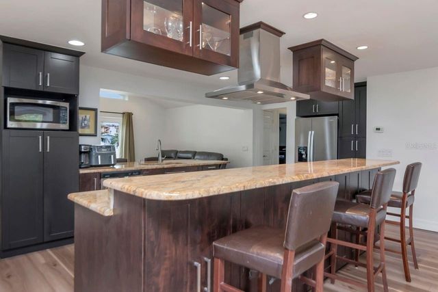 405 DRIFTWOOD DRIVE E, Palm Harbor, FL 34683