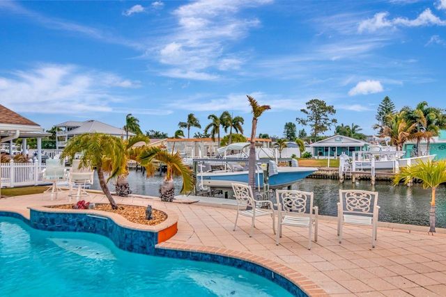 405 DRIFTWOOD DRIVE E, Palm Harbor, FL 34683