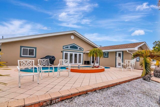 405 DRIFTWOOD DRIVE E, Palm Harbor, FL 34683