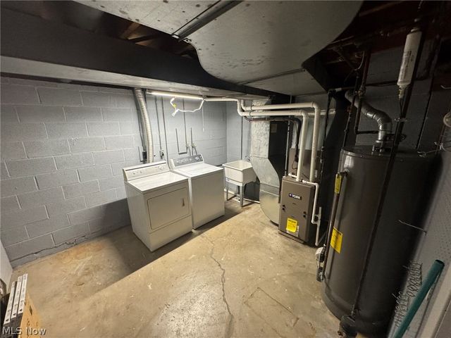 165 Dorland Avenue, Berea, OH 44017