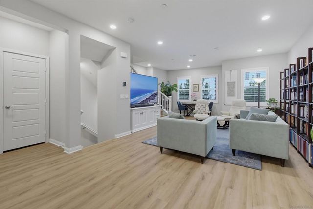 12922 Peppergrass Creek Gate 66, San Diego, CA 92130