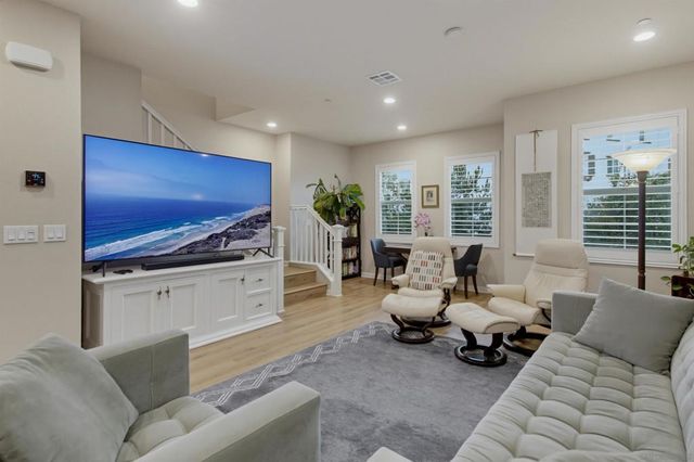 12922 Peppergrass Creek Gate 66, San Diego, CA 92130