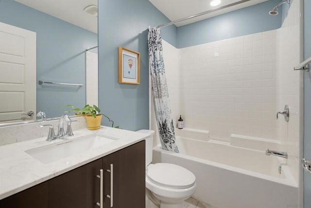 12922 Peppergrass Creek Gate 66, San Diego, CA 92130