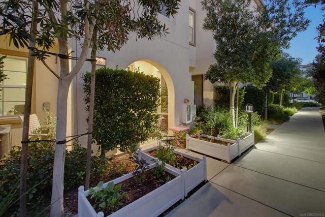 12922 Peppergrass Creek Gate 66, San Diego, CA 92130