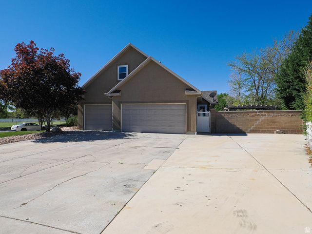 8124 S MACKS INN CIR, West Jordan, UT 84081