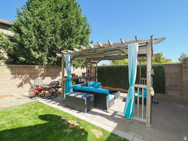 8124 S MACKS INN CIR, West Jordan, UT 84081