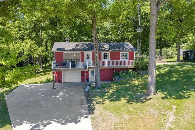 22420 Mckenzie Street, Dowagiac, MI 49047