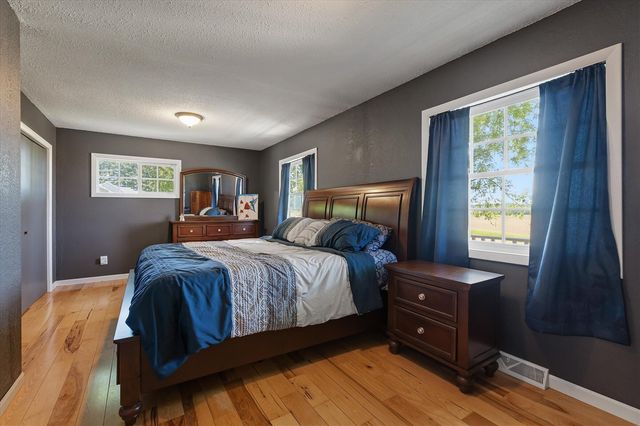 22420 Mckenzie Street, Dowagiac, MI 49047