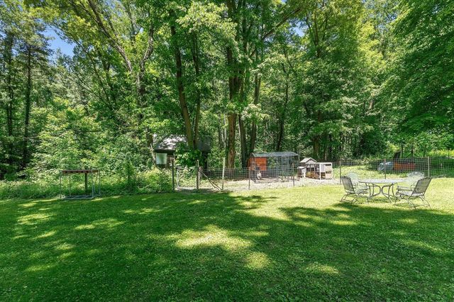 22420 Mckenzie Street, Dowagiac, MI 49047