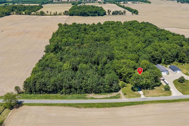 22420 Mckenzie Street, Dowagiac, MI 49047