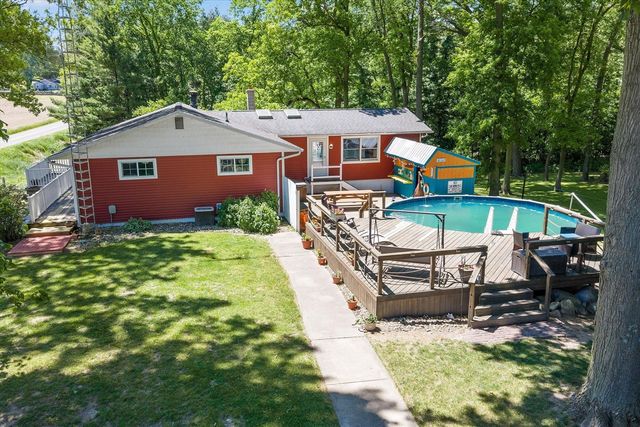 22420 Mckenzie Street, Dowagiac, MI 49047