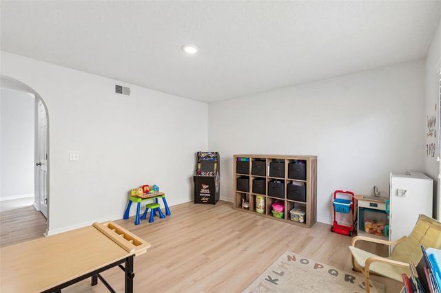 31537 EARN DRIVE, Wesley Chapel, FL 33545