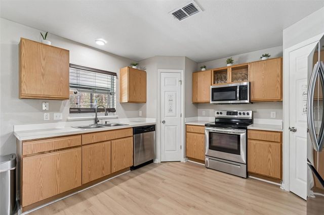 31537 EARN DRIVE, Wesley Chapel, FL 33545