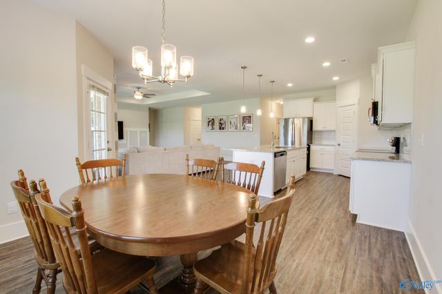 607 Magnolia Cove Lane SW, Hartselle, AL 35640