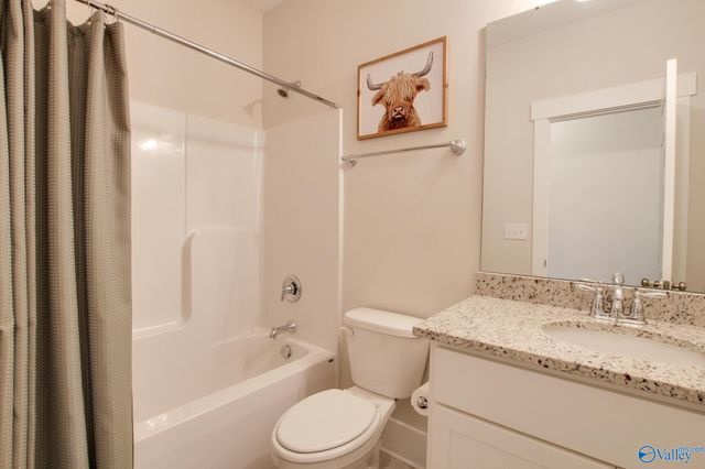 607 Magnolia Cove Lane SW, Hartselle, AL 35640