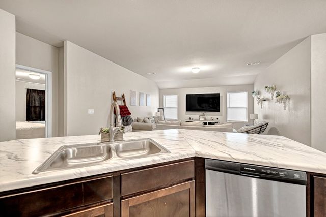 2012 E Fennec Street, Siloam Springs, AR 72761