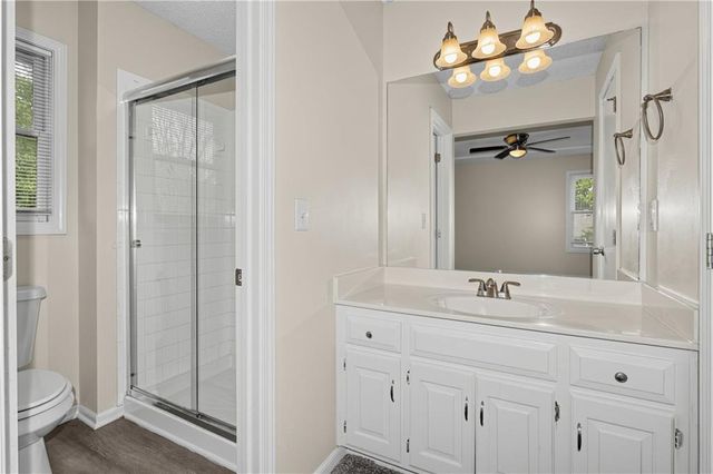 2129 Sunset Circle, Pleasant Hill, MO 64080