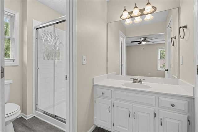 2129 Sunset Circle, Pleasant Hill, MO 64080
