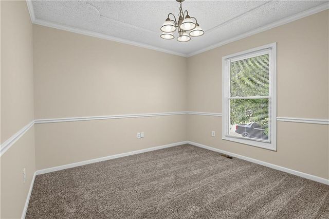 2129 Sunset Circle, Pleasant Hill, MO 64080