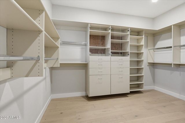3984 E ROBIN Lane, Phoenix, AZ 85050