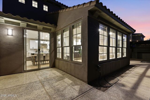 3984 E ROBIN Lane, Phoenix, AZ 85050