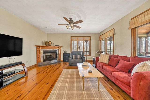30 Boulder Point DR, Hardy, VA 24101