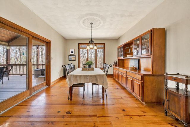 30 Boulder Point DR, Hardy, VA 24101