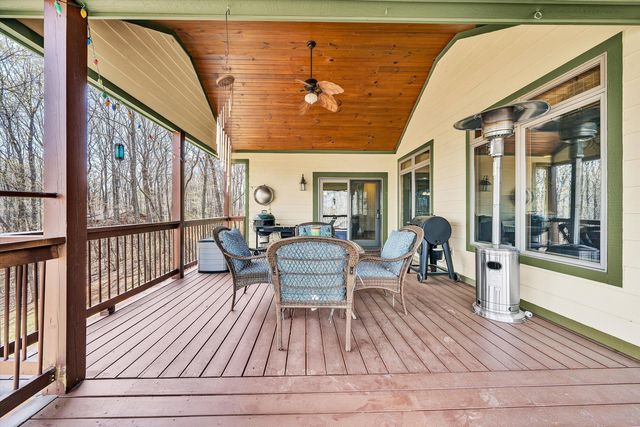 30 Boulder Point DR, Hardy, VA 24101