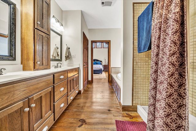 30 Boulder Point DR, Hardy, VA 24101