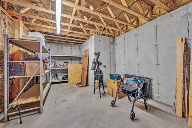30 Boulder Point DR, Hardy, VA 24101