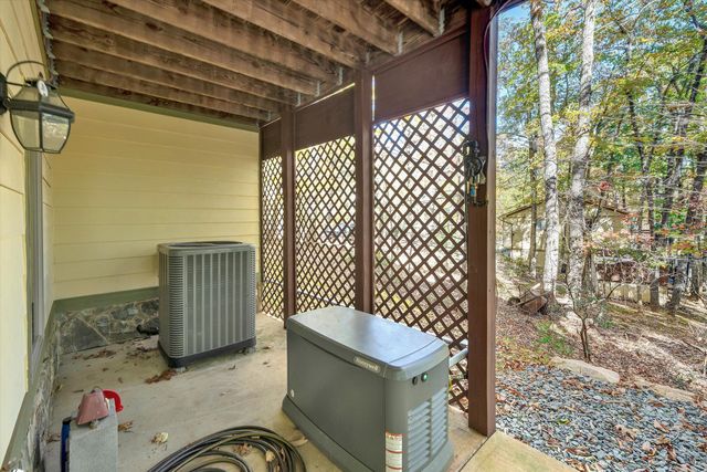 30 Boulder Point DR, Hardy, VA 24101