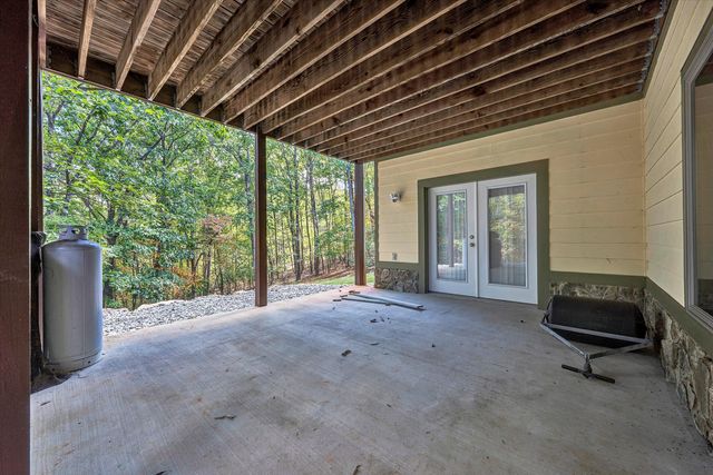 30 Boulder Point DR, Hardy, VA 24101