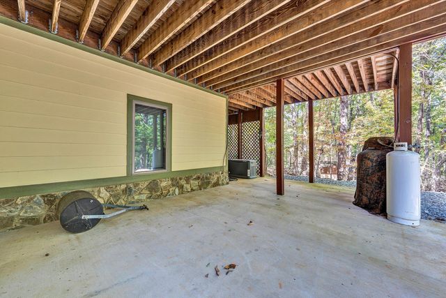 30 Boulder Point DR, Hardy, VA 24101