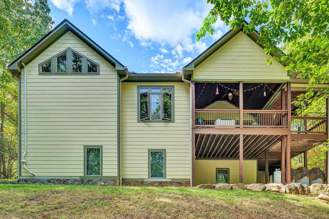30 Boulder Point DR, Hardy, VA 24101