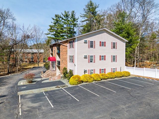 84 Cocasset St B5, Foxboro, MA 02035