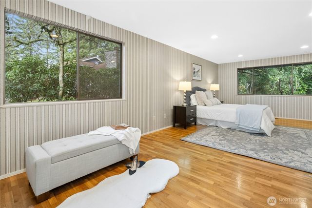 1912 161st Avenue NE, Bellevue, WA 98008