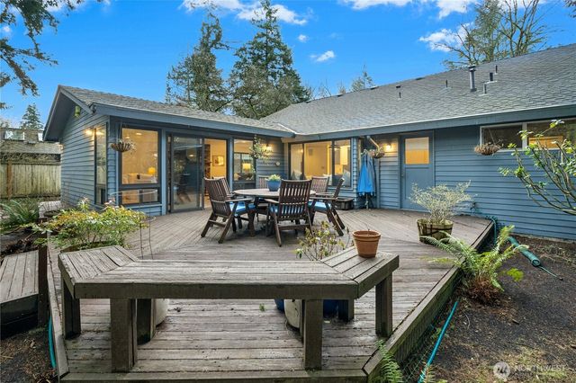 1912 161st Avenue NE, Bellevue, WA 98008