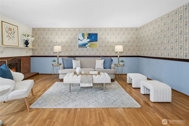 1912 161st Avenue NE, Bellevue, WA 98008