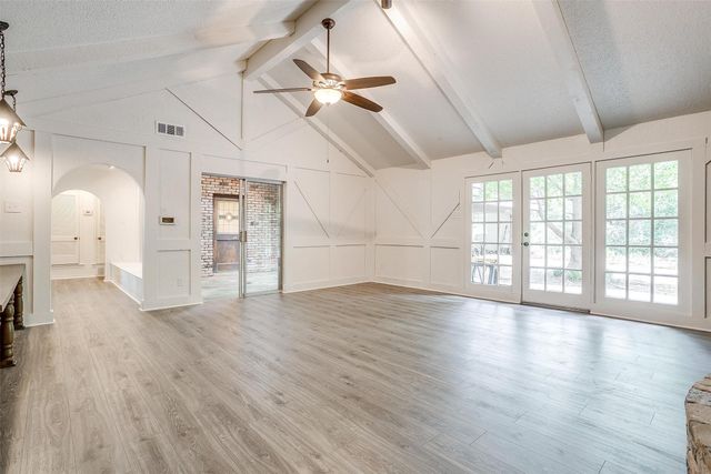 5300 Northcrest Road, Fort Worth, TX 76107