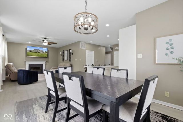 7979 Cobblesprings Drive, Avon, IN 46123