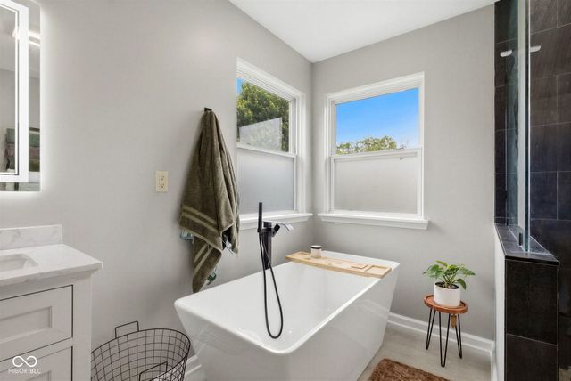 7979 Cobblesprings Drive, Avon, IN 46123